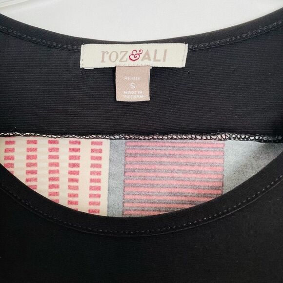 Roz & Ali Geometric Black Red Tan Too Size SP - Picture 3 of 5